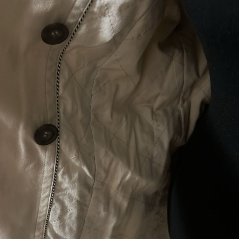 Coat - Picture 7 of 11